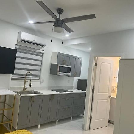Stunning Deluxe Studio Hialeah Exteriör bild