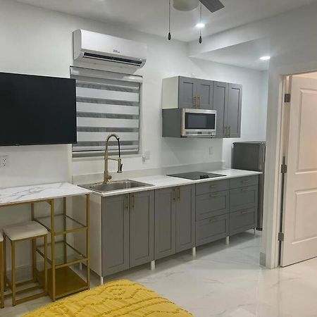 Stunning Deluxe Studio Hialeah Exteriör bild